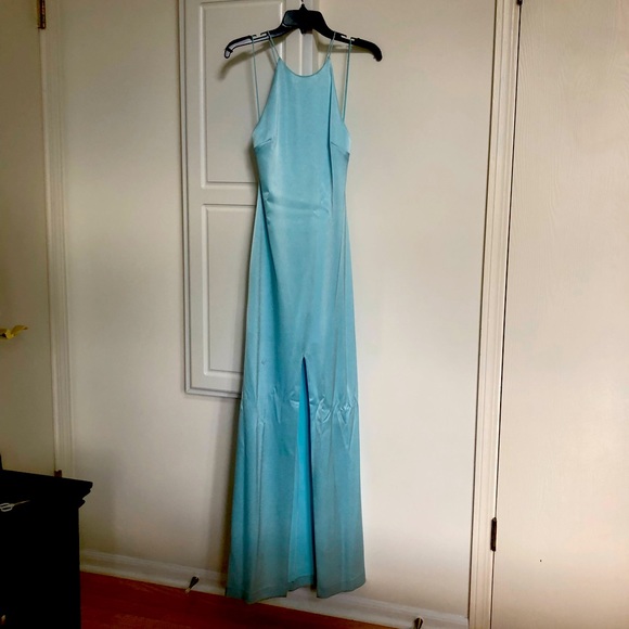 Alice + Olivia Ettley Halter Maxi Powder Blue - Picture 3 of 7